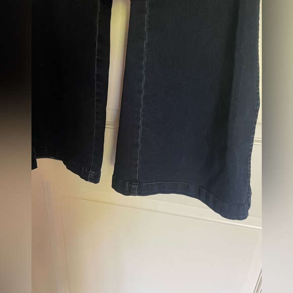 Free People Dark Blue Flared Wide-Leg Jeans Boho-Chic 70’s Style - Picture 3 of 12